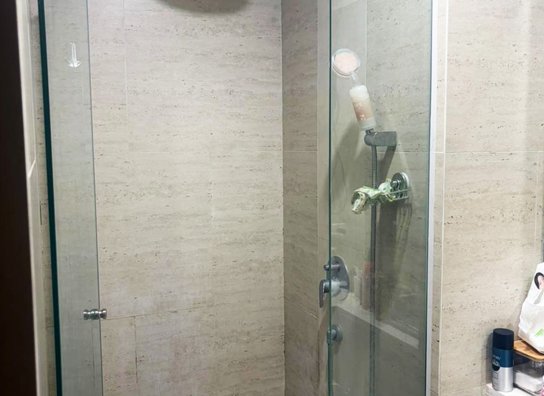 Dijual 650juta 1 Bed tipe Studio, Semi Furnished, Taman Anggrek Residences