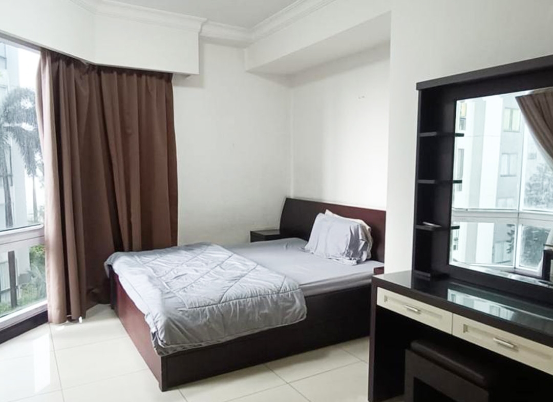 Dijual 1.5 bio, Taman Anggrek Condominium 2 Kamar Tidur, Fully Furnished, Lantai Bawah