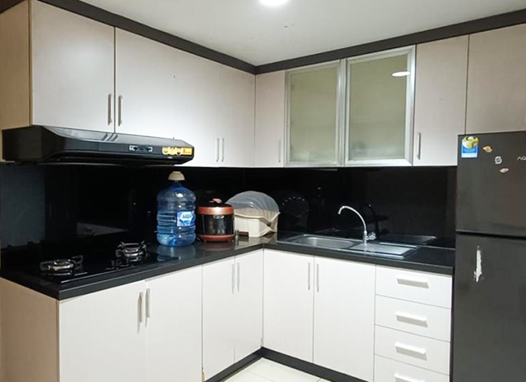 Dijual 1.5 bio, Taman Anggrek Condominium 2 Kamar Tidur, Fully Furnished, Lantai Bawah