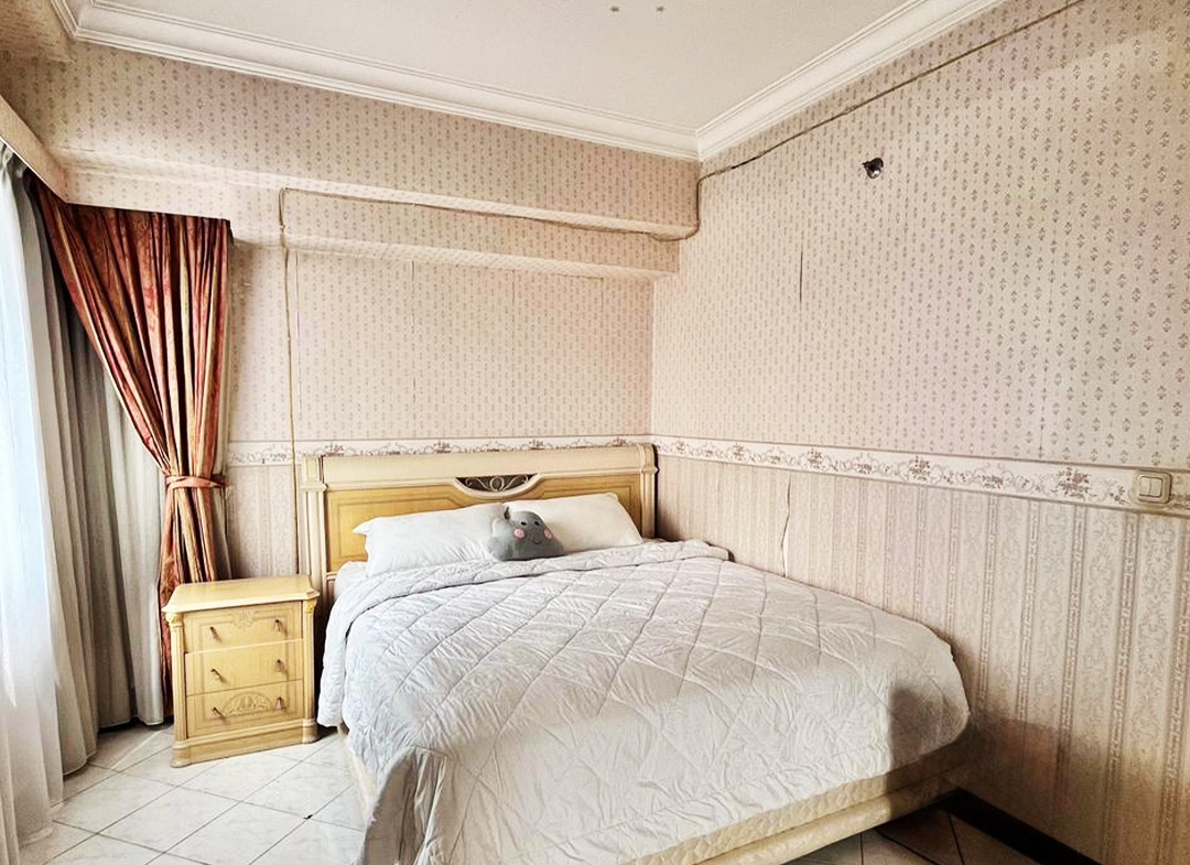 Combined Unit Fully Furnished, 3 Bedroom, Garden View. Taman Anggrek Condominium