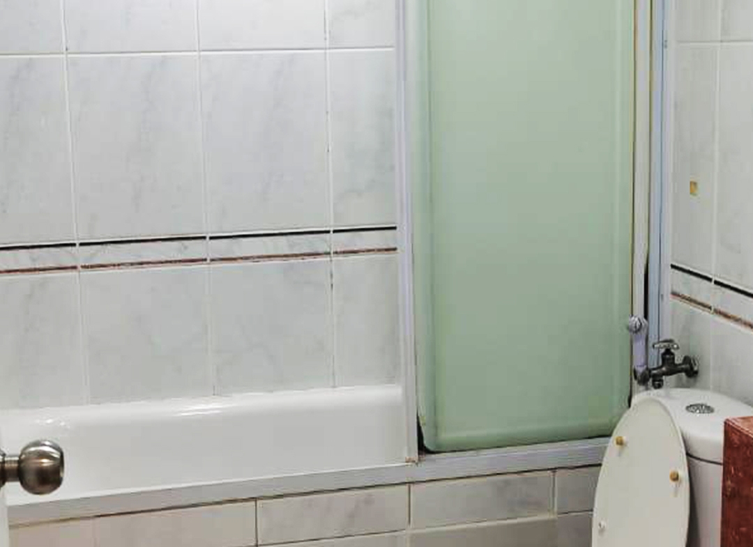 Disewa 105jt pertahun Fully Furnished 2 Bedroom, Middle Floor, Taman Anggrek Condominium