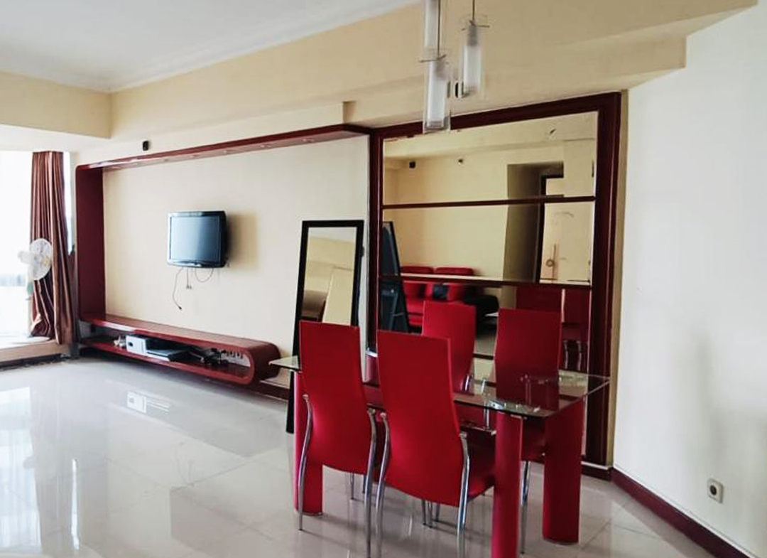 Dijual 1.6M, Fully Furnished 2 Bedroom 88m2, Middle Floor, Taman Anggrek Condominium