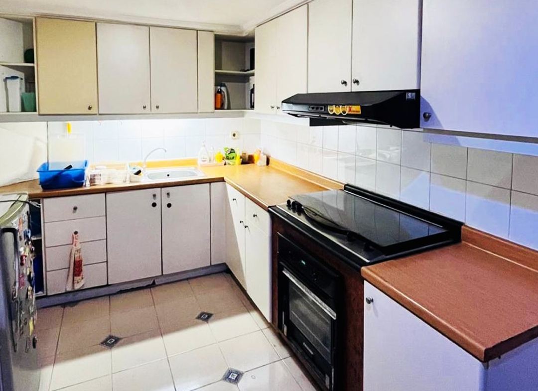 Combined Unit Fully Furnished, 3 Bedroom, Garden View. Taman Anggrek Condominium