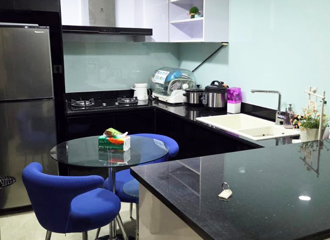Dijual 1.9 milyar, Fully Furnished 2 Bedroom, High Floor, Taman Anggrek Condominium