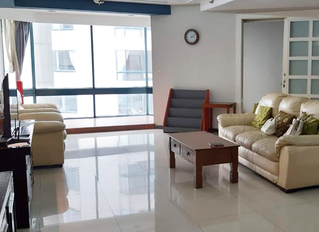 Dijual 2.3M, 3 Bedroom, Taman Anggrek Condominium Fully Furnished, Pool View