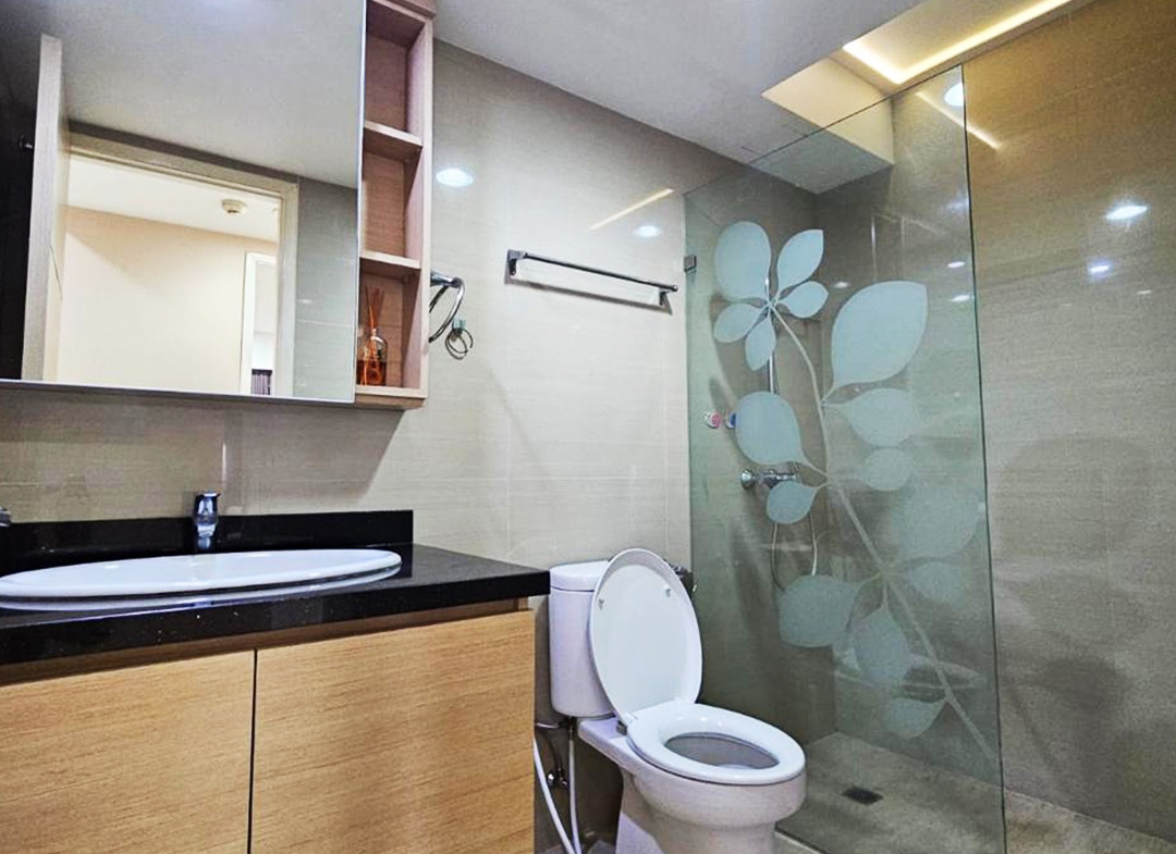 Dijual 2.1milyar, Fully Furnished, 2 Bedroom, Taman Anggrek Condominium di Jakarta Barat