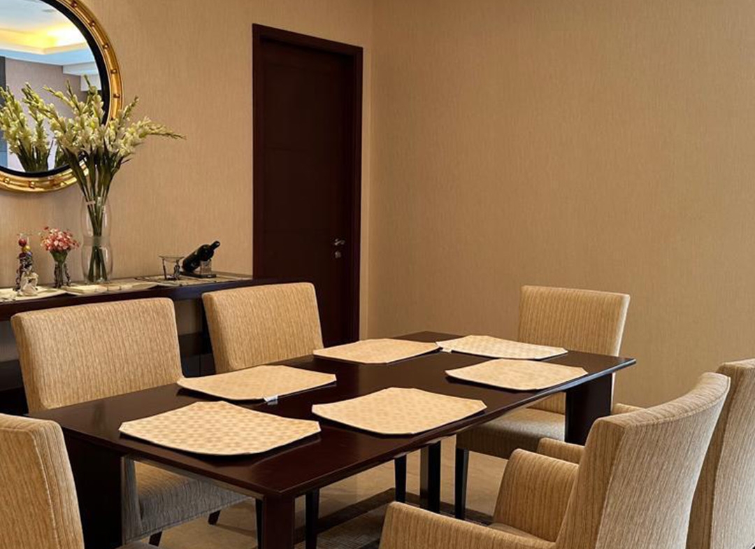 For Rent 3 + 1 Bedrooms Luxurious Apartment at SCBD Capital Residence