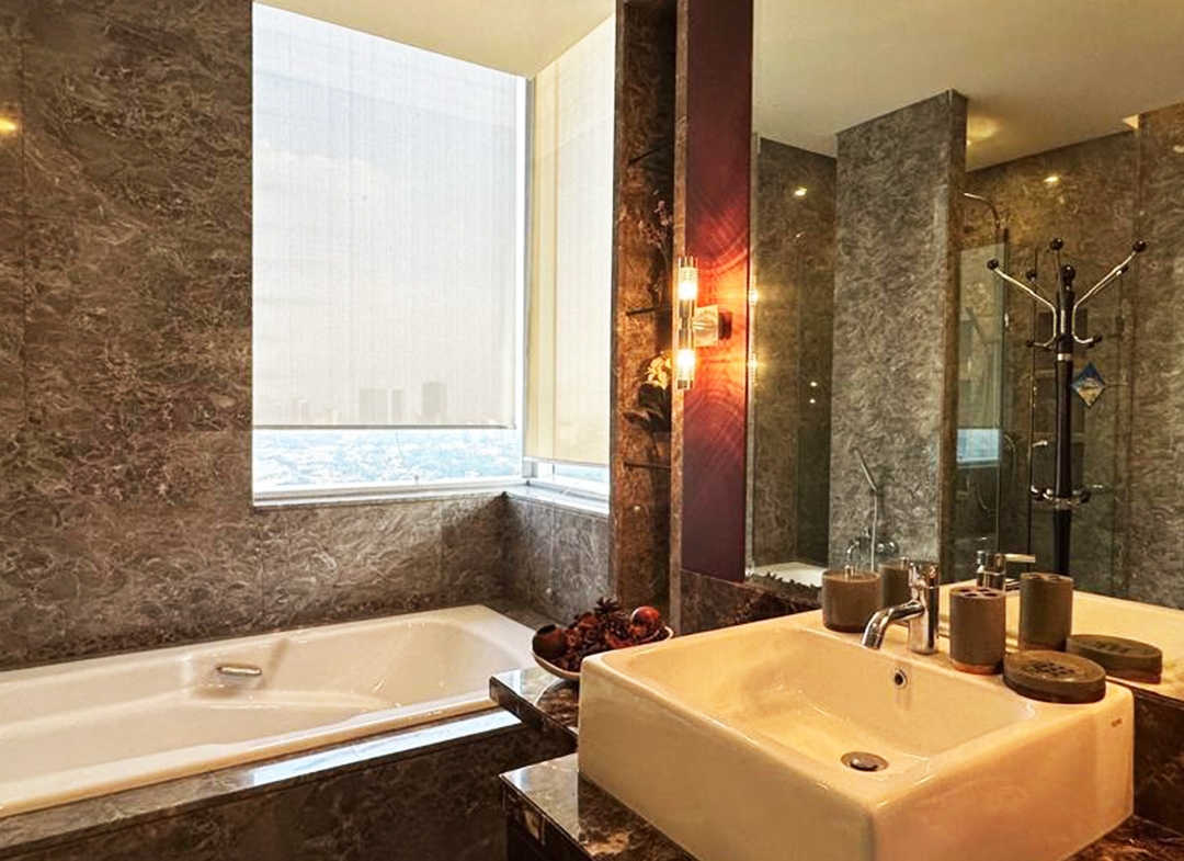For Rent 3 + 1 Bedrooms Luxurious Apartment at SCBD Capital Residence