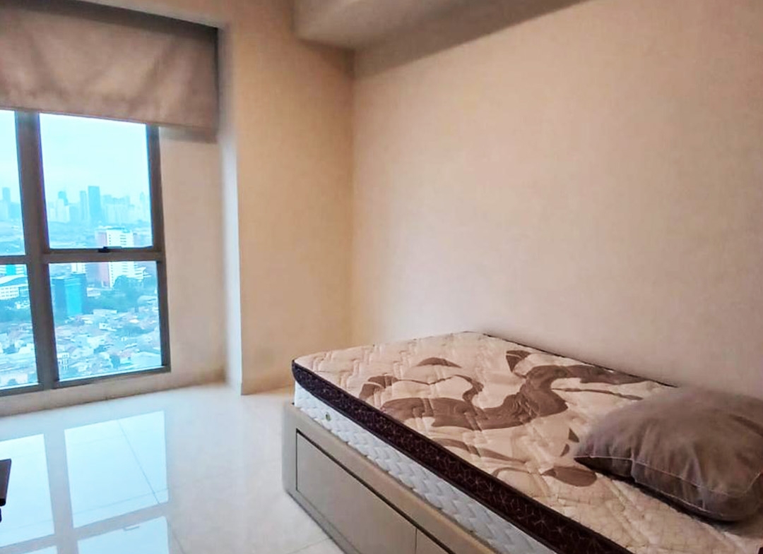 Termurah, Disewa 175jt pertahun, Fully Furnished, 3 Bedroom, Taman Anggrek Residences