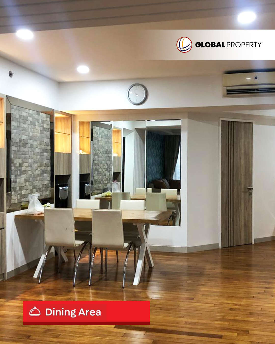 2 Dining Area Disewa 185jt, Fully Furnished, 2 Bedroom, Low Floor, Taman Anggrek Condominium, West Jakarta