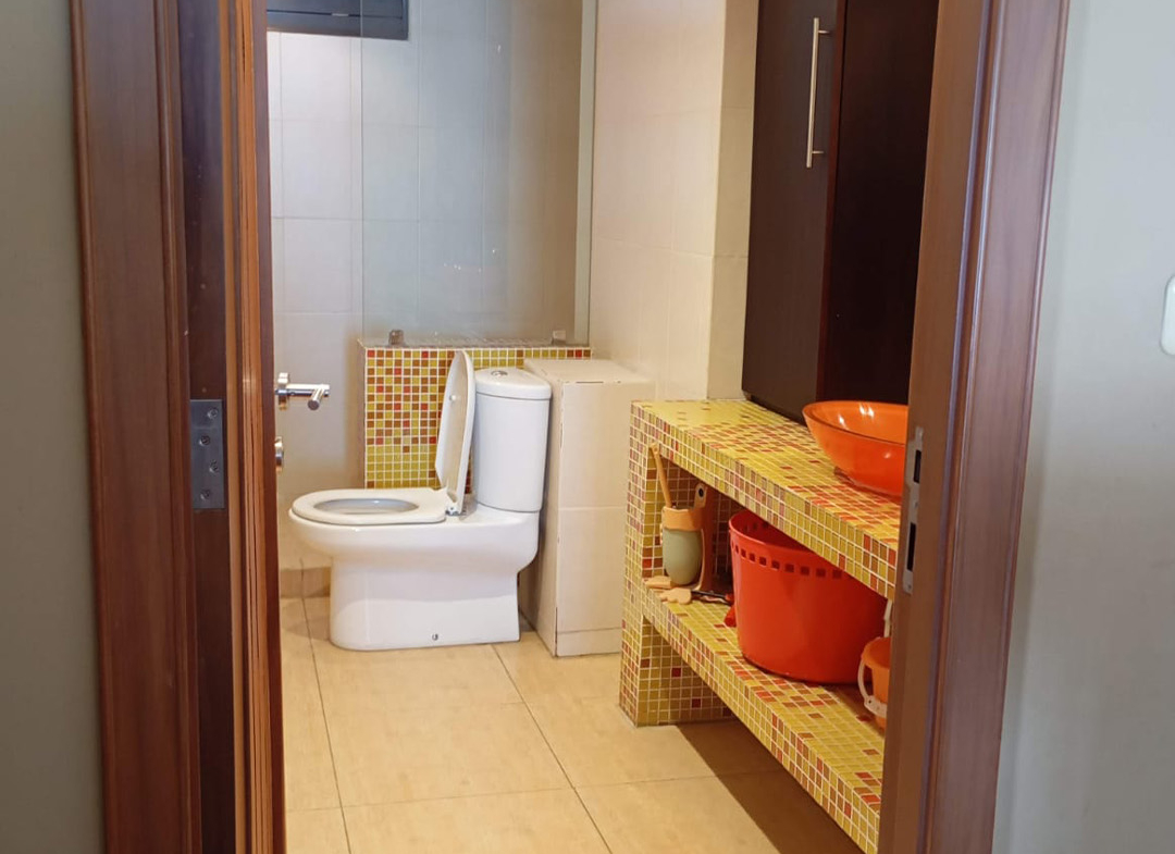 Disewa 225jt, Taman Anggrek Condominium, Fully Furnished 3 Bedroom, City View