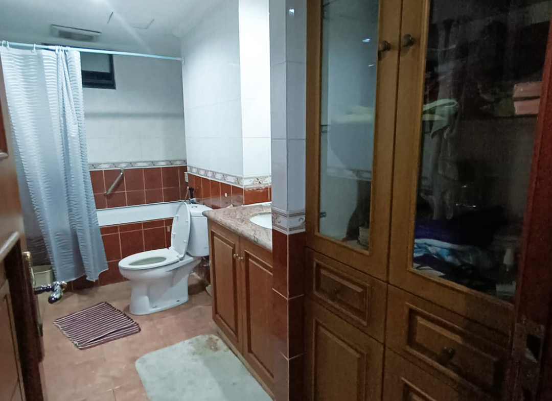 Dijual 2.5M, Fully Furnished, 3 Bedroom, Low Floor, Taman Anggrek Condominium