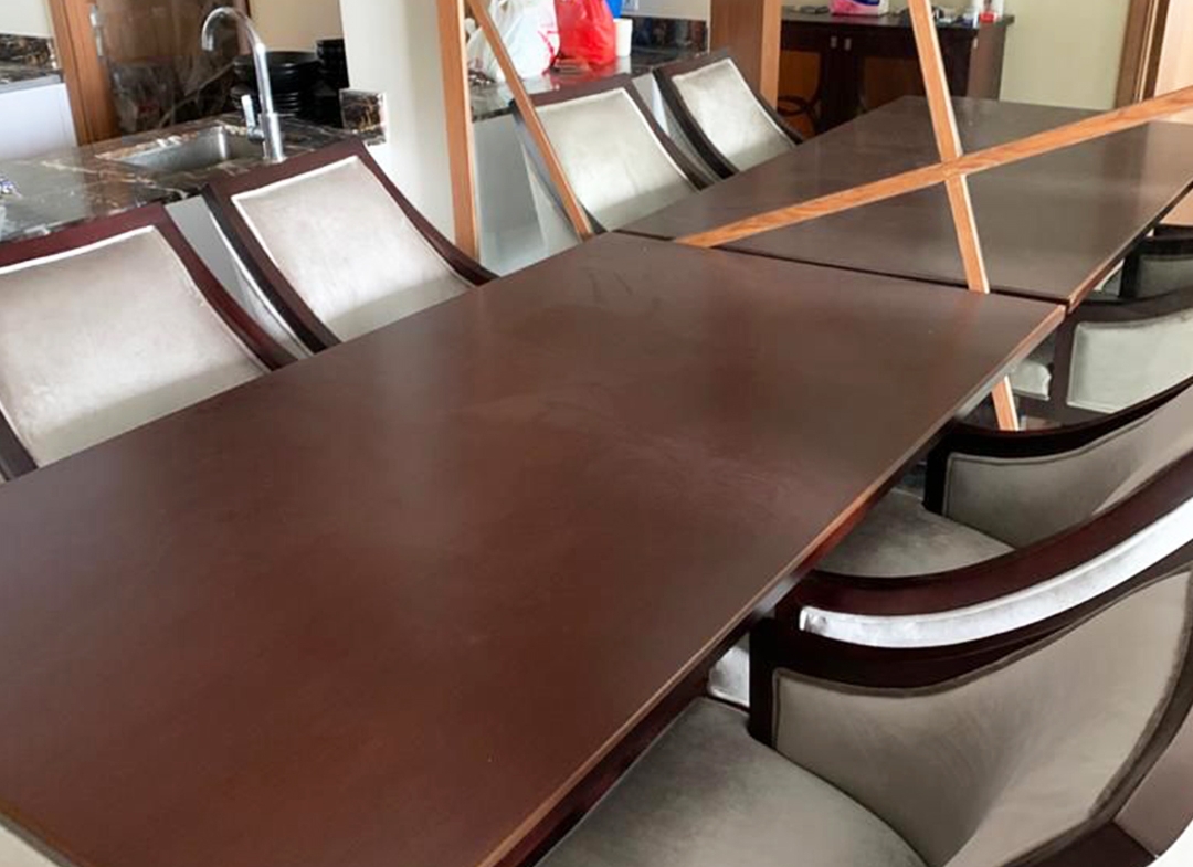 Dijual 2.8 milyar, Fully Furnished 2 Bedroom, Taman Anggrek Residences, Pool View