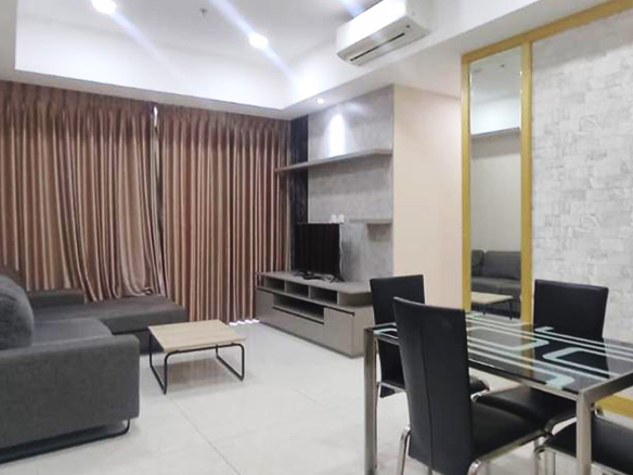 Dijual 4 Milyar, Fully Furnished, 3 Bedroom, Middle Floor at Taman Anggrek Residences