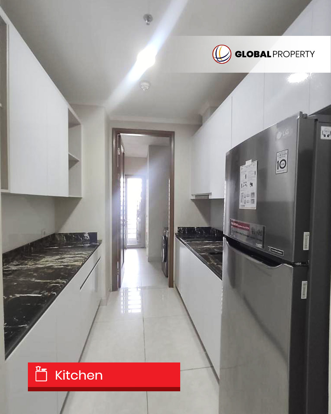 Kitchen set Dijual 4 Milyar, Fully Furnished, 3 Bedroom, Middle Floor at Taman Anggrek Residences